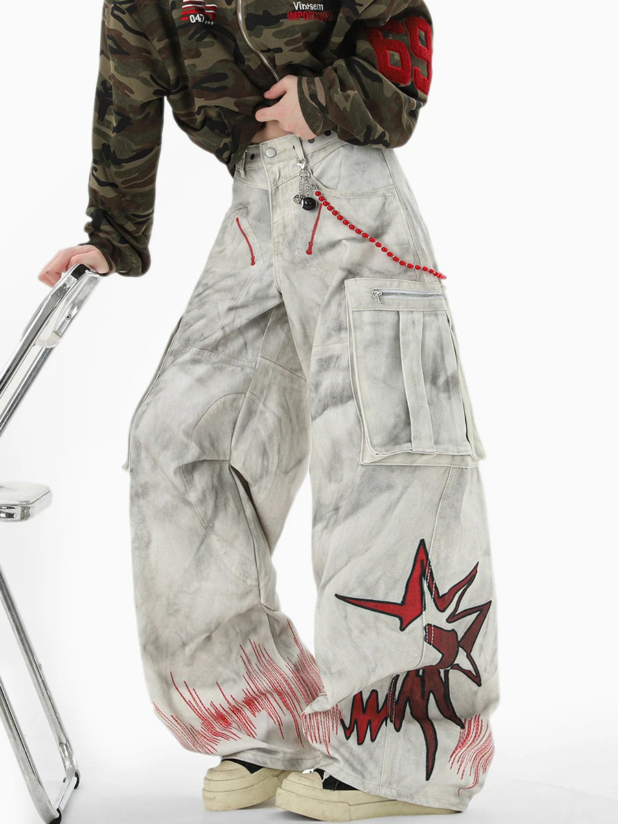 Retro American Workwear Style Loose Fit Men's Jeans with Multiple Pockets Dirt Dyeing Print Casual Trousers for Youth