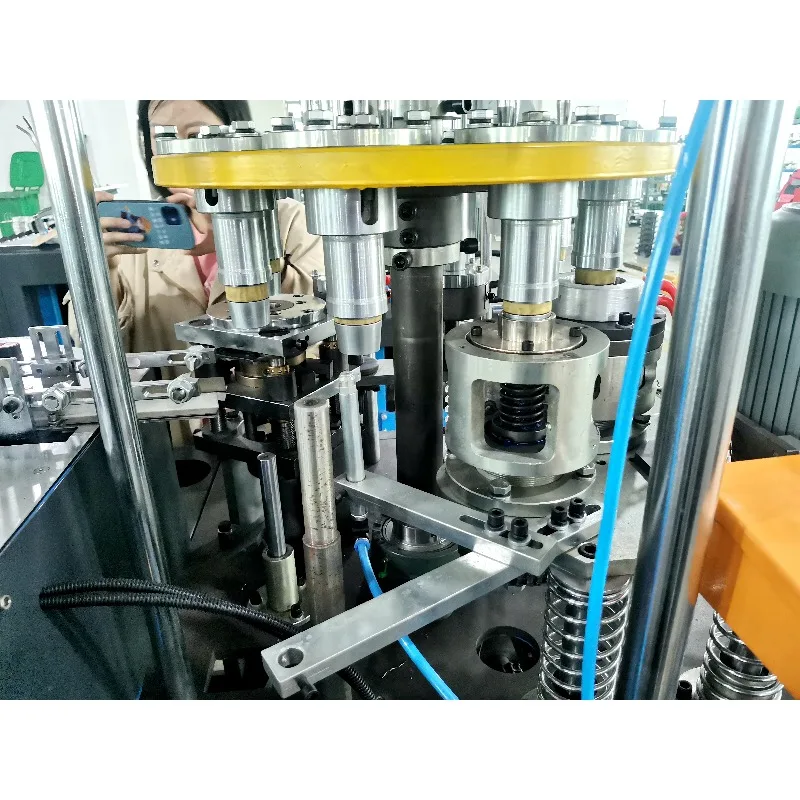 Image 5: Machine entièrement automatique de fabrication de gobelets en carton jetables pour café, machine de fabrication de gobelets en papier jetables de haute qualité