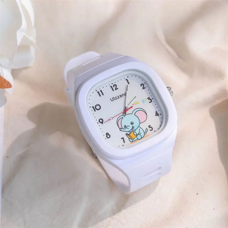 New Cute Luminous Watch Fashion Sports Watch for Girls Students Luminous Watch Ins Popular Kids Watch Pink Electronic Watch