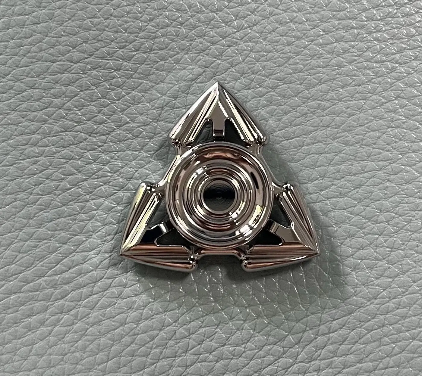 Used EDC Qedc Steel Polished Trident Edc Toy Fingertip Gyro Flynova Flying Spinner