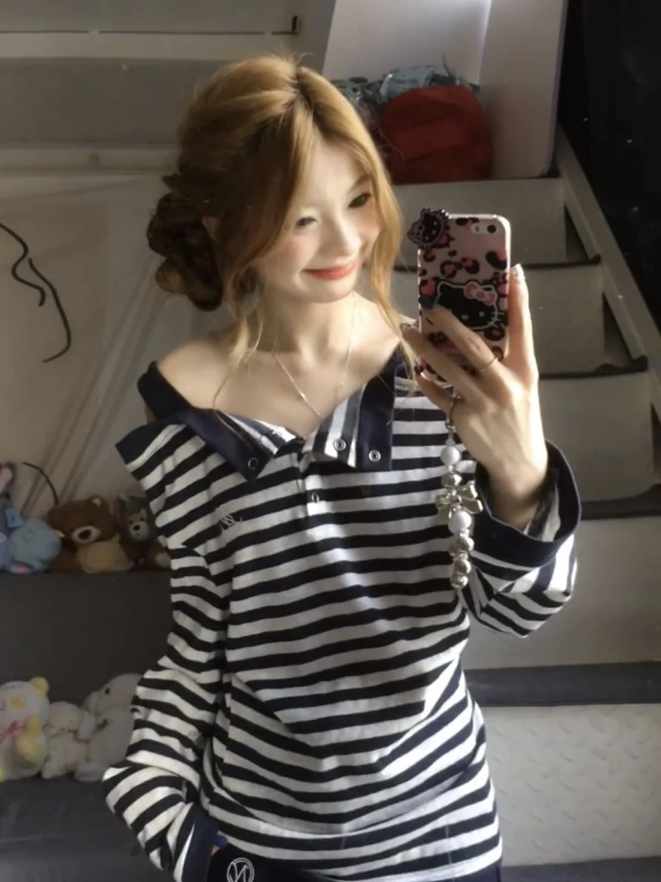 韓国風ストライプフェイクツーピースワンショルダーロングスリーブTシャツレディース秋ジェントルレイジーオルダーベアードトップ