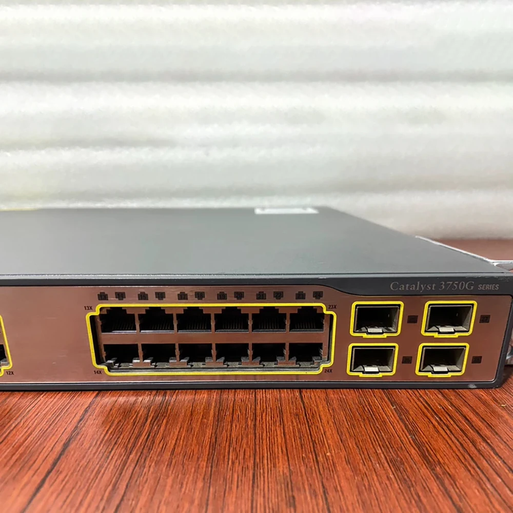 สําหรับสวิตช์การจัดการ Cisco 24 พอร์ต Full Gigabit VLAN Layer 3 WS-C3750G-24TS-E1U