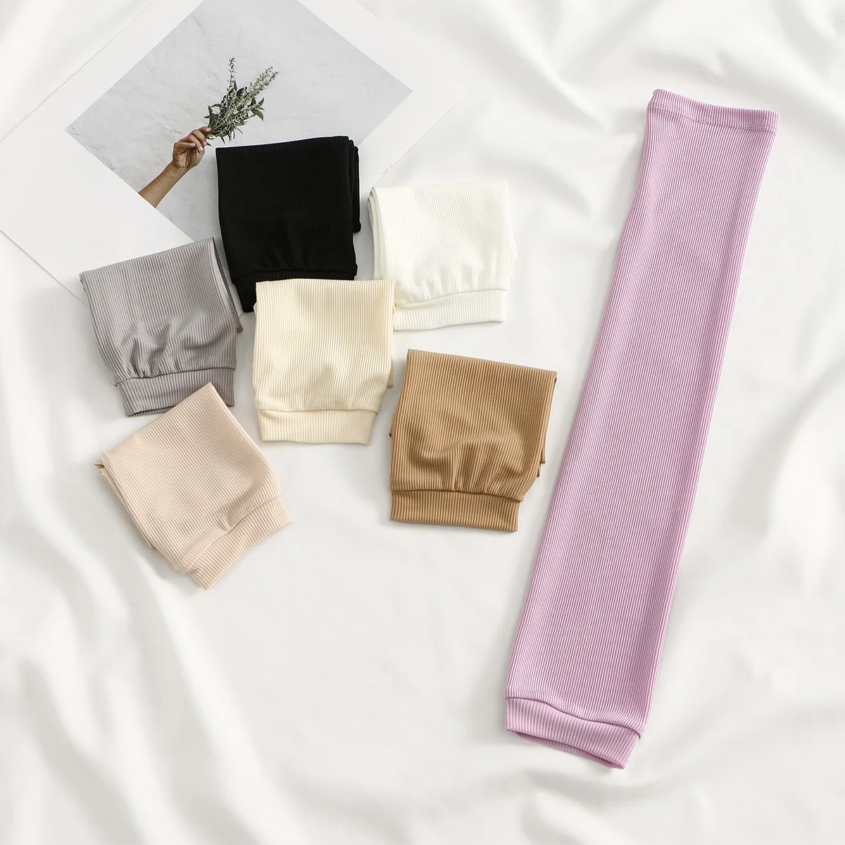 

Women Ice Silk Solid Color Long-Sleeved Soft Modal Arm Warmers Women Men Summer Cycling Sport Autumn Outdoor Sunscreen Gloves