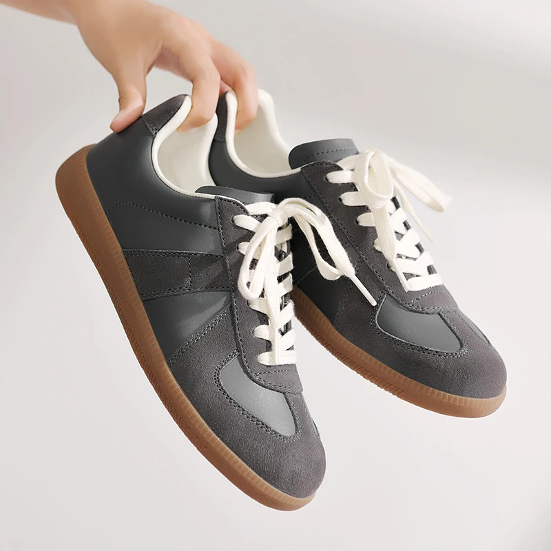 2024 Spring New Versatile Retro Couple Lightweight Soft Sole Casual Board Shoes