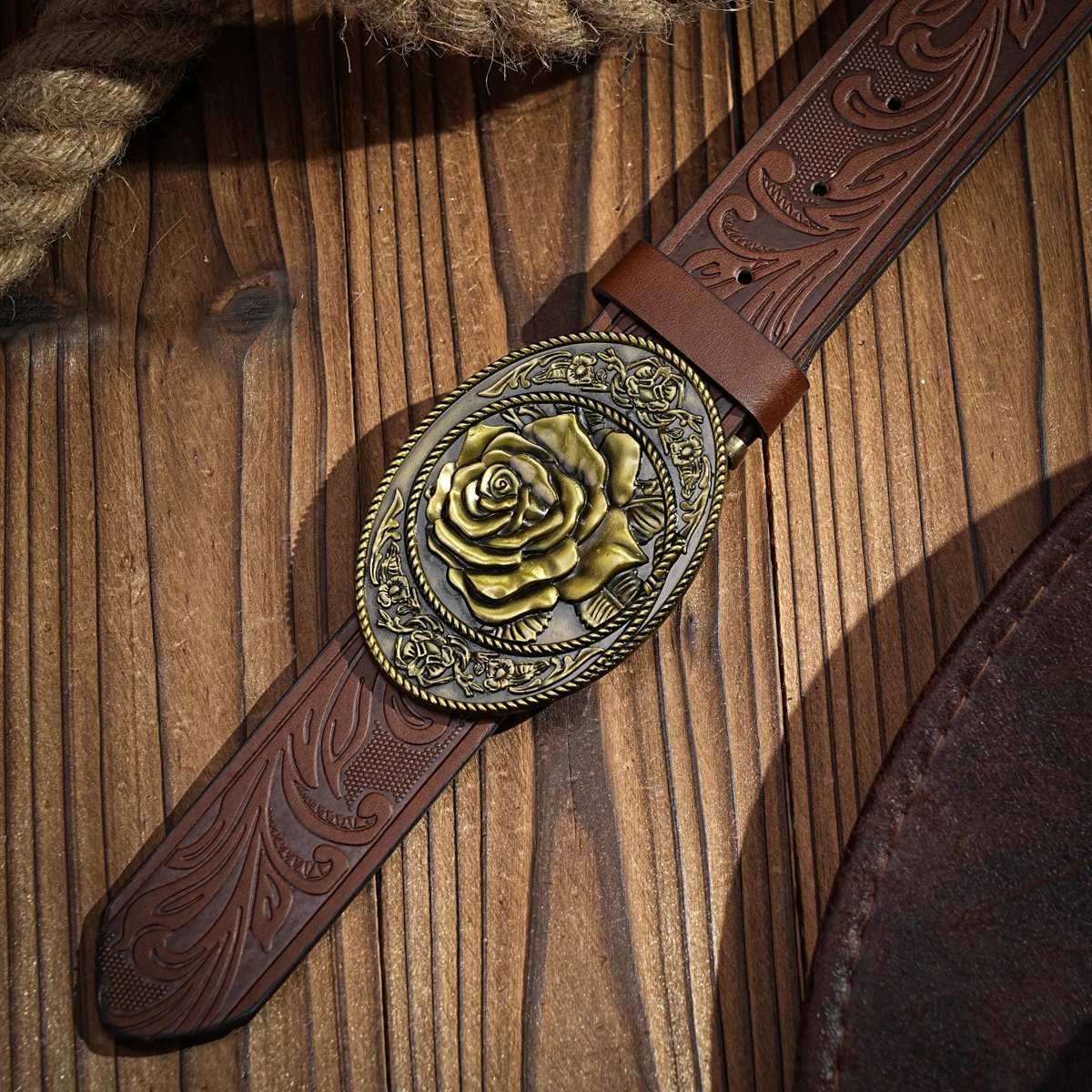 Ein lässiger, individueller und Retro-Gürtel, Kleidungsaccessoire im Western-Stil, Metallschnalle, PU-Gürtel, geeignet für Männer und Frauen. – Detail 2