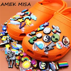 Original Space Alien Designer Shoe Charms 5pcs/lot Shoe Buckle Accessories Luxury Rainbow Sun Clog Dog Upper Jewelry Decorations