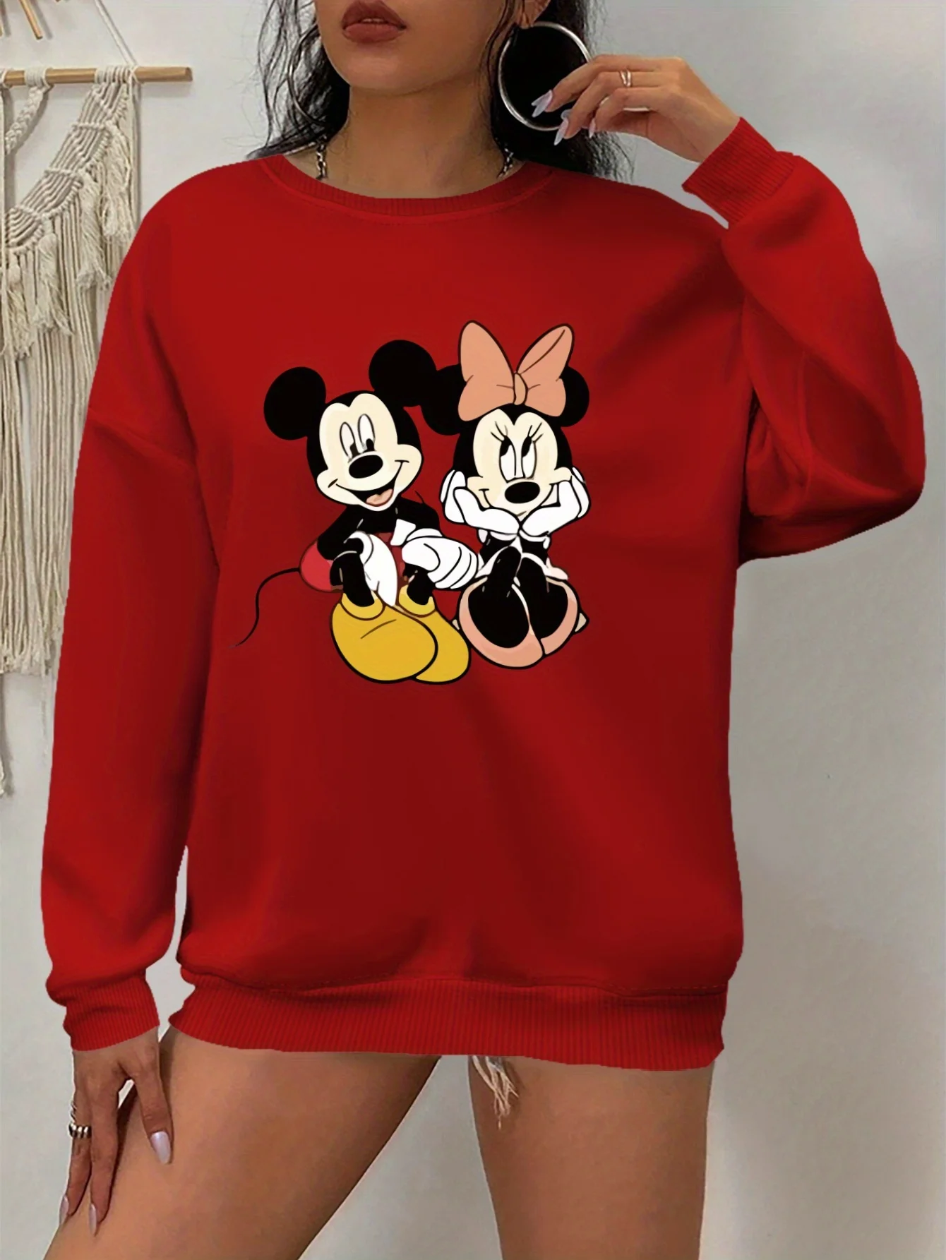 Disney Mickey Mouse Women's Round Neck Sweatshirt Pullover Unisex Fleece Casual Autumn and Winter Streetwear Oversized