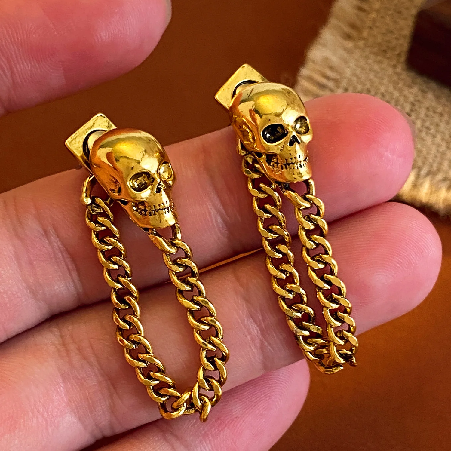 Vintage Skull Head Chain Earrings for Women Girls Retro Skeleton Studs Earrings DIY Jewelry Accessories Gifts Gothic Decor 2023