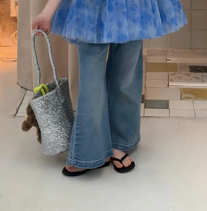 

Girls Pants 2026 Spring New Korean Version Micro Flared Jeans Casual Fashion Daily Temperament Versatile Wear