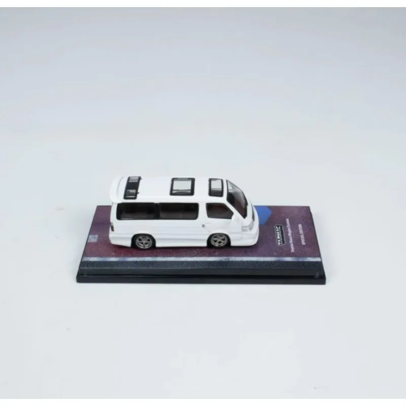 1:64 Toyota Sea Lion VERTEX modèle de voiture en alliage moulé sous pression à l'exposition de Hong Kong, jouet cadeau pour garçons, article décoratif de collection pour adultes.