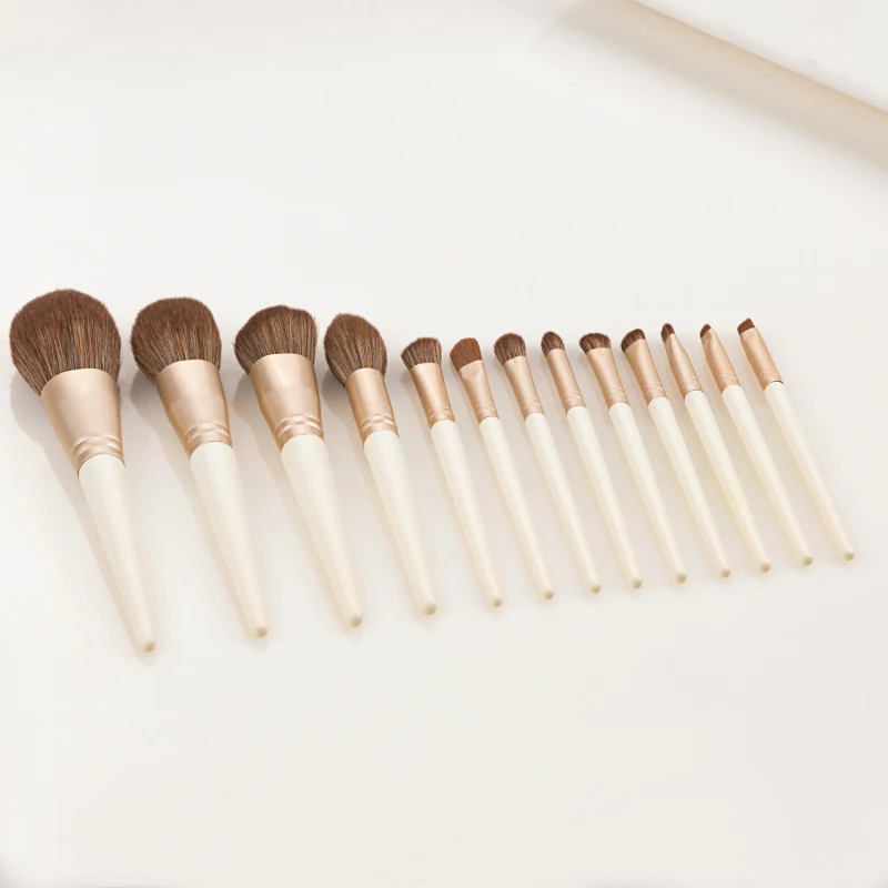 Pearl White Professional-grade Effortless Makeup Application Impeccable Precision And Control Beauty Tools Wooden Handle