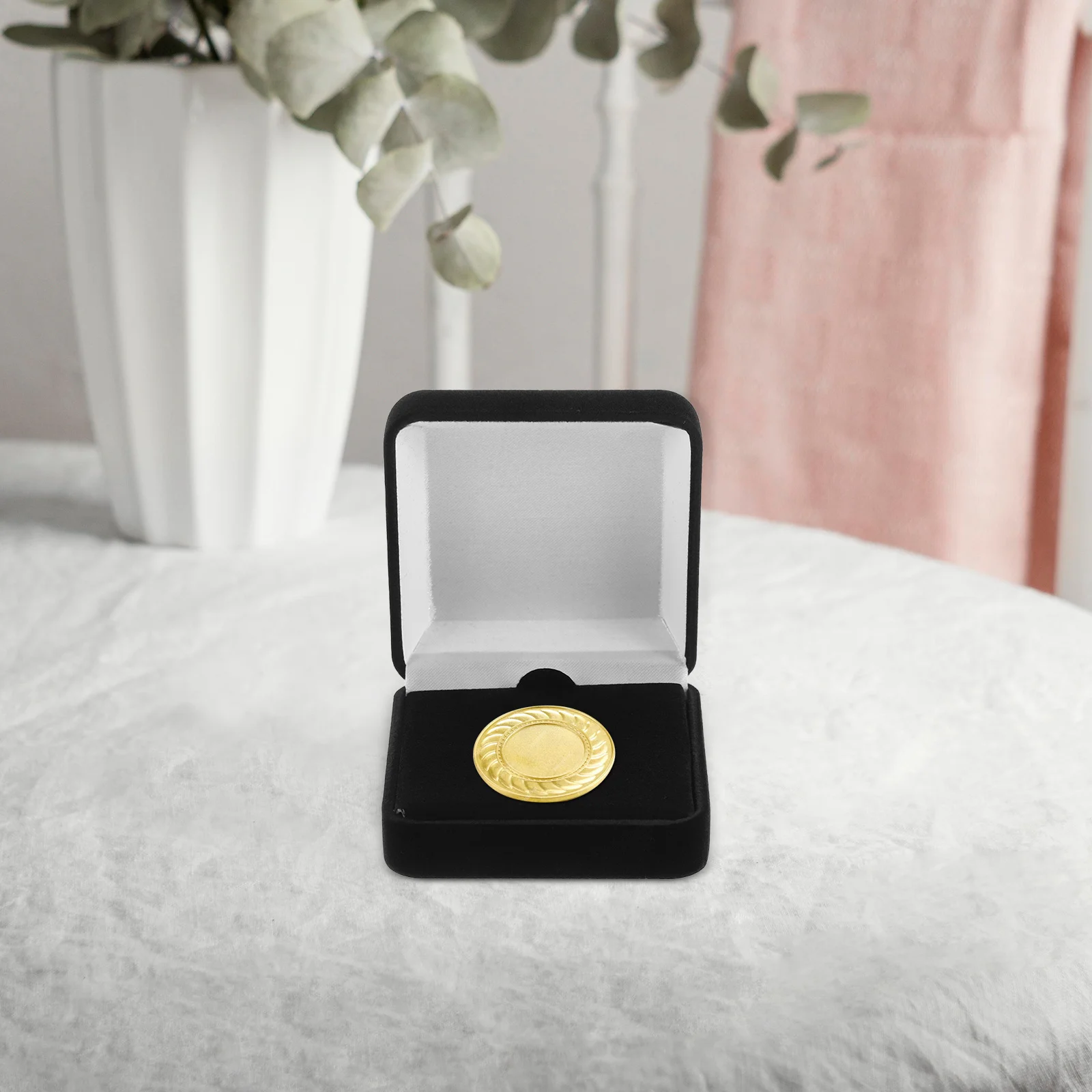 

Jewelry Box For Rings Medals Badges Storage Flip Cover Travel Portable Earrings Necklace Display Case Gift Packaging Holder