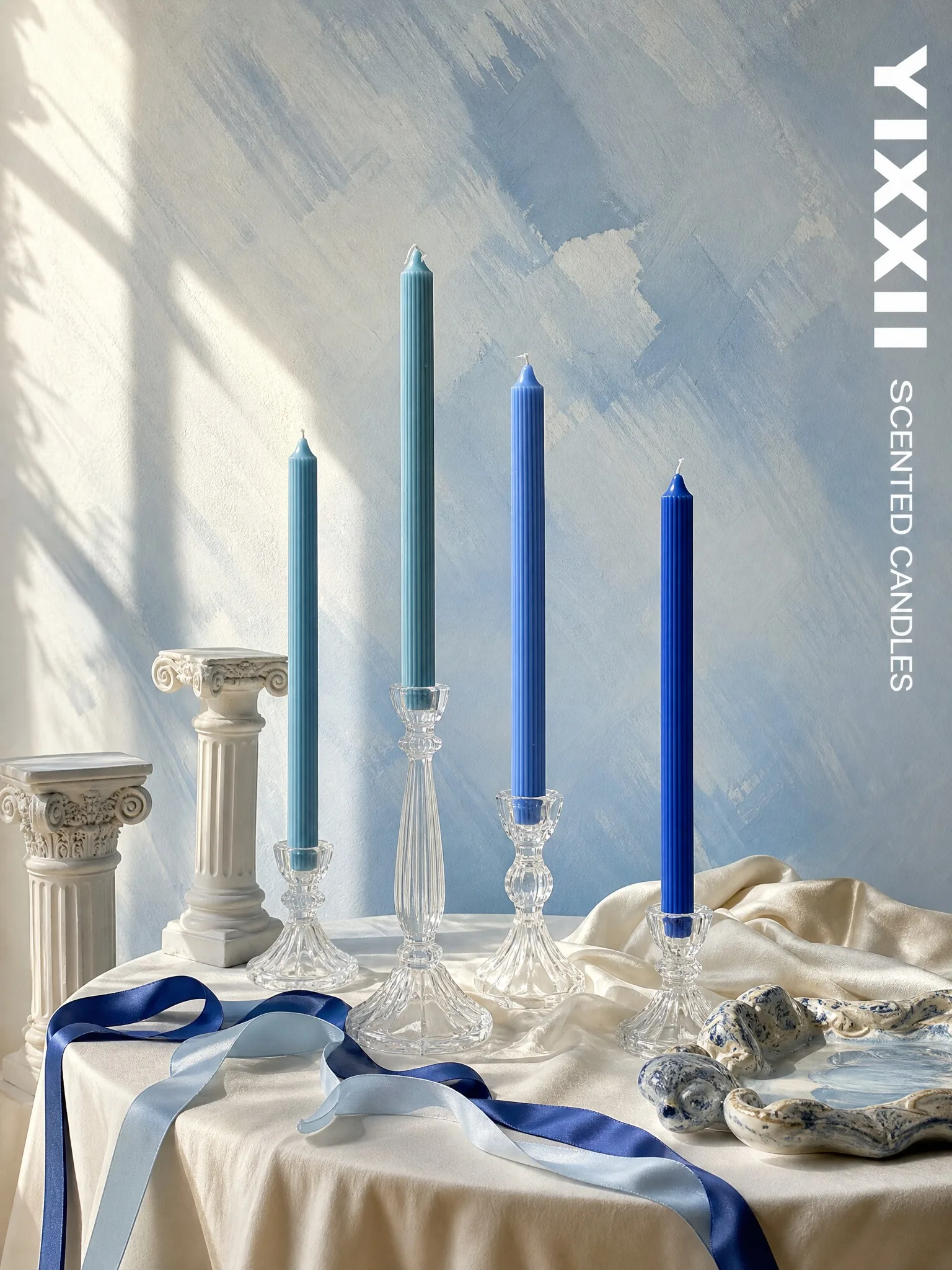 Home Fragrance No 4 - 4本セット ローマ風円柱型アロマキャンドル、黒煙なし、香り付きキャンドル入り、大豆ワックス製、先のとがった垂直型