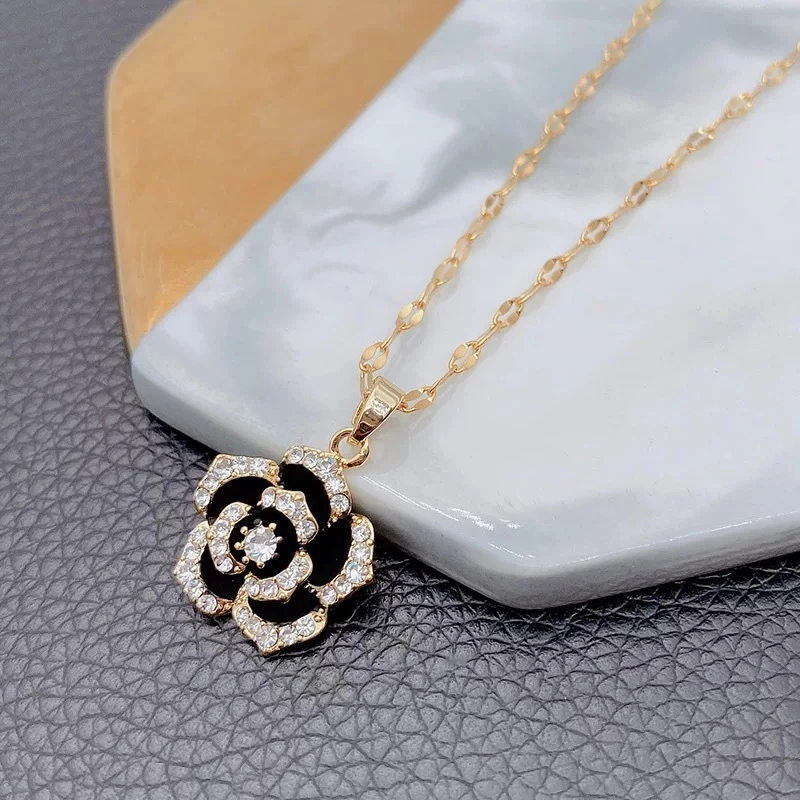 New Sexy Temperament Black Rose Pendant Stainless Steel Necklaces For Women Korean Fashion Female Clavicle Chain Jewelry Gift