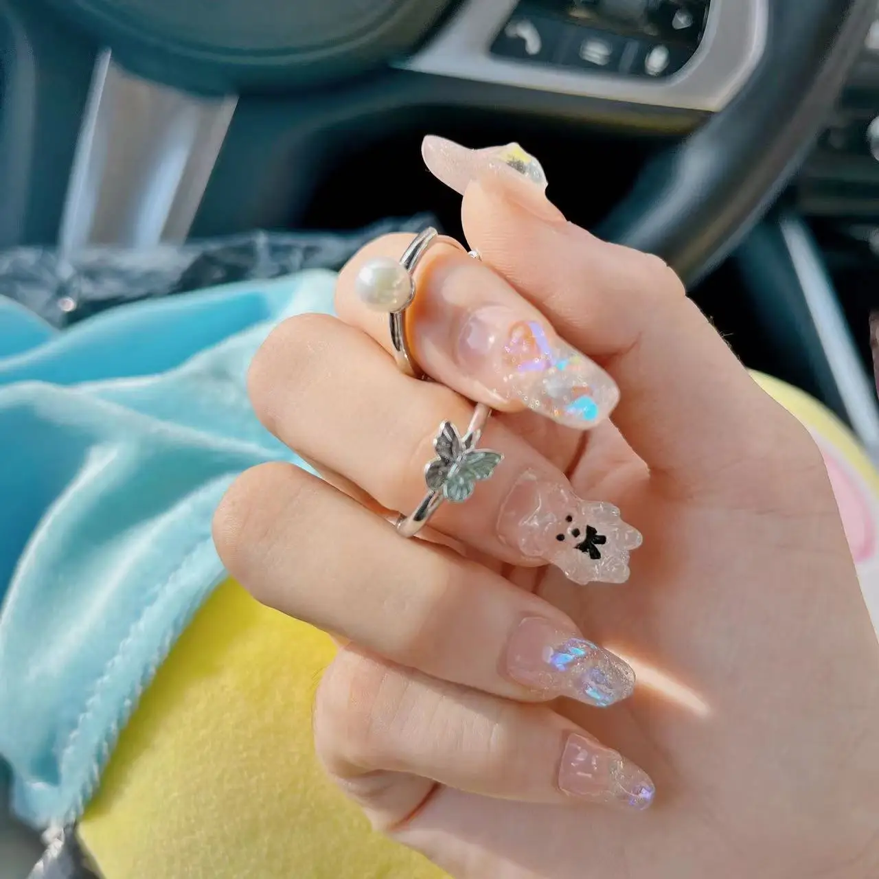 2024 Korean Wave New Bangtan Boys DALMAJUNG Mid-Autumn Festival Butterfly Pearl Hoop Earrings Trend Fashion Women Accessories