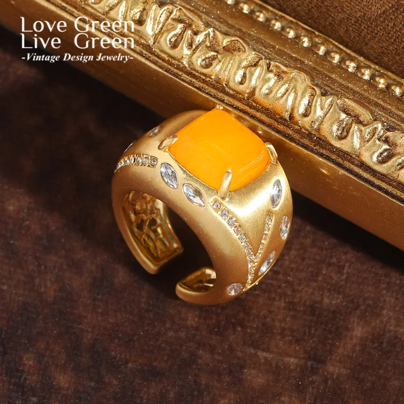 

Vintage Yellow Agate Blue Rhinestone Elegant For Womens Rings Silver Color Luxury Jewelry Designer Quality Thanksgiving Wedding