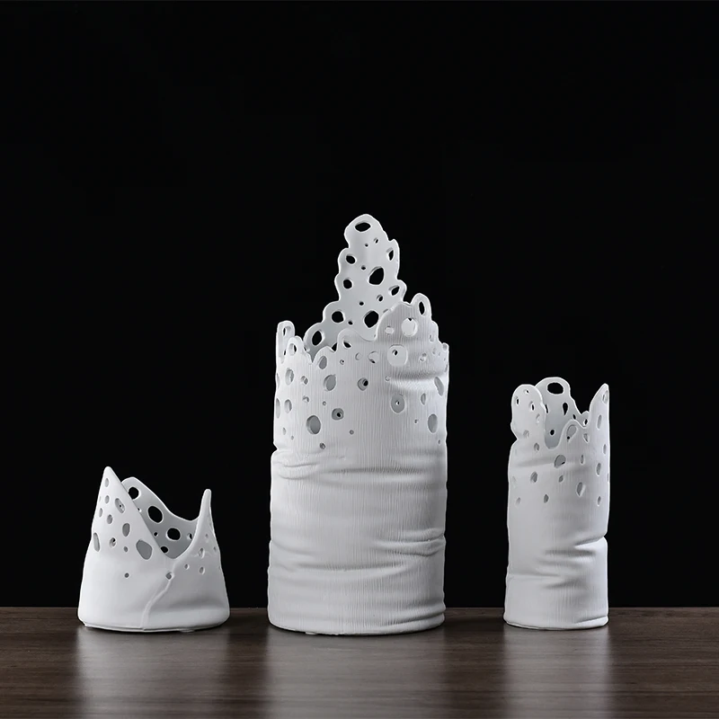 

Ceramic Tribe Creative White Hollow Vase Decoration Model Room Living Room Soft Decoration Dry Flower Arrangement Decoration