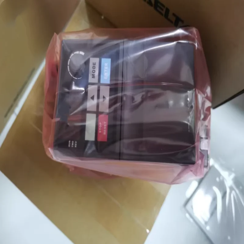 

Совершенно новый оригинальный частотный преобразователь VFD022EL43A VFD022EL43W VFD037EL43A VFD040EL43W VFD004EL23A VFD007EL23A