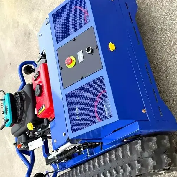 جزازة العشب من نوع المسار متعدد الوظائف بعرض 800 مم، مجهزة بمحرك