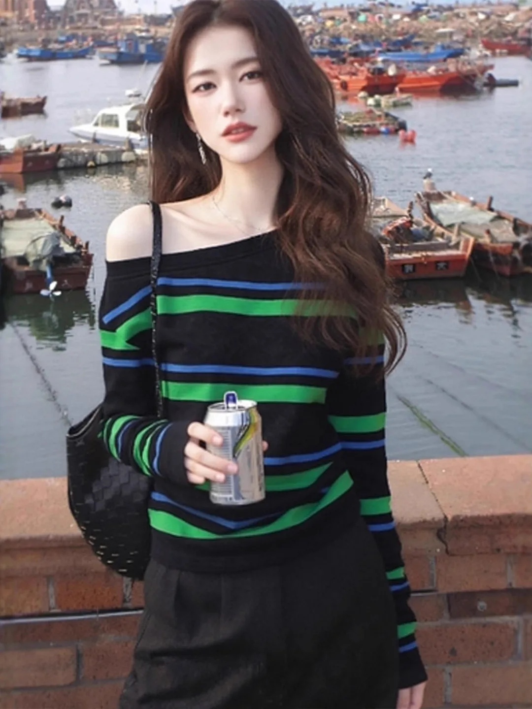 Green Striped Shoulder Bared Long Sleeve Knitted Sweater Women's Early Autumn Korean Style Meticulously Beautiful Mature Top