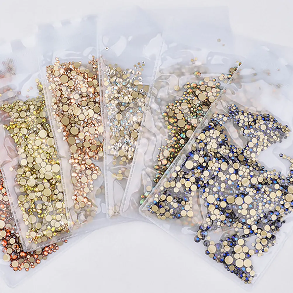 1440 Stück Deko-Nagelzubehör für Kunstnägel, Glitzersteine, grüne Nägel, goldene, mehrfarbige Dekorationen