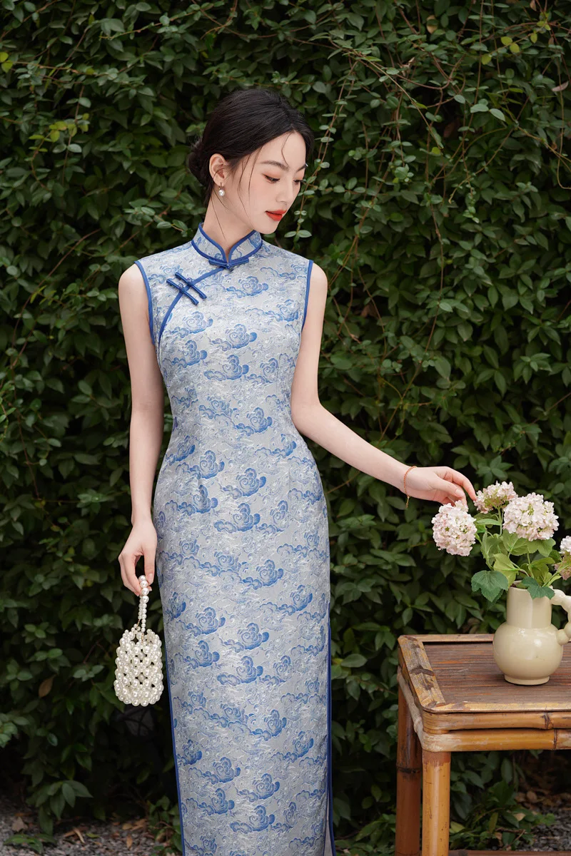 

Blue Printing Elegant Cheongsam Improved Chinese Style Sleeveless Qipao For Women Young Daily Life Long Dresses
