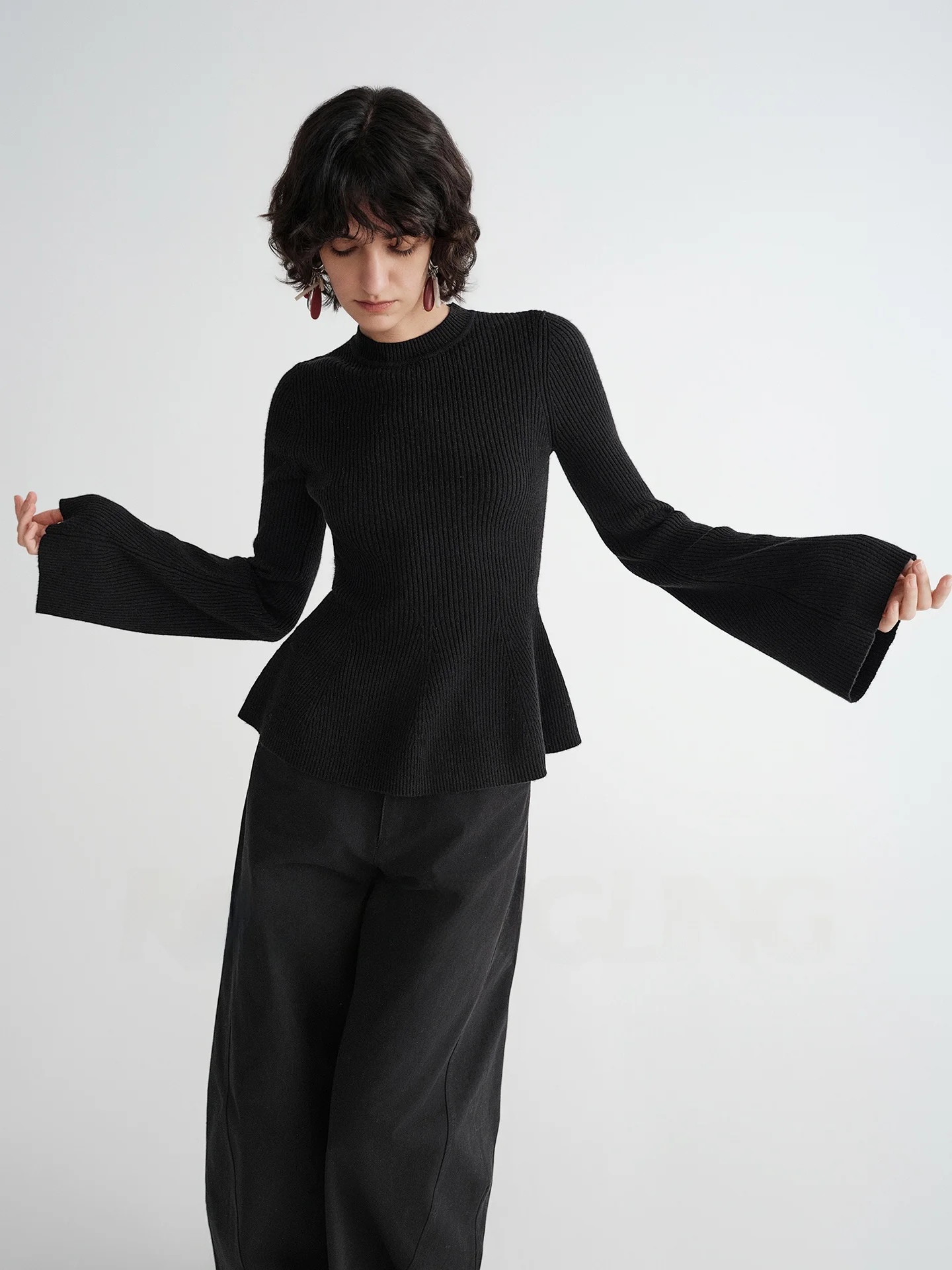 

Romantic RoseLingLing Woolen Sweater with Soft Warm Camere Le Hemline Casual Slim Fit Knitted Long Sve Ladies Top