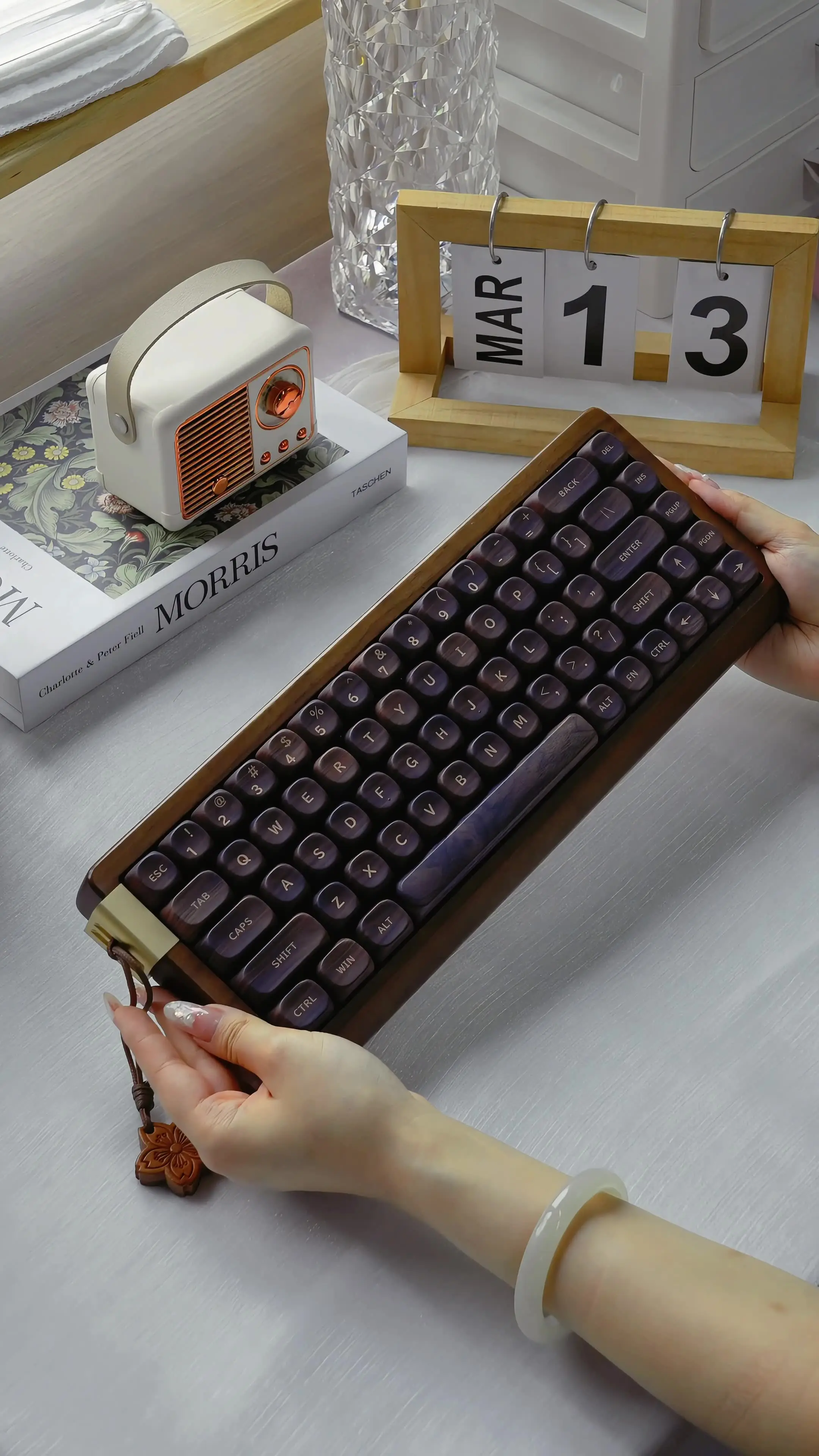 XVX MU68 フルウォールナット木製メカニカルキーボード 65% 2.4G
