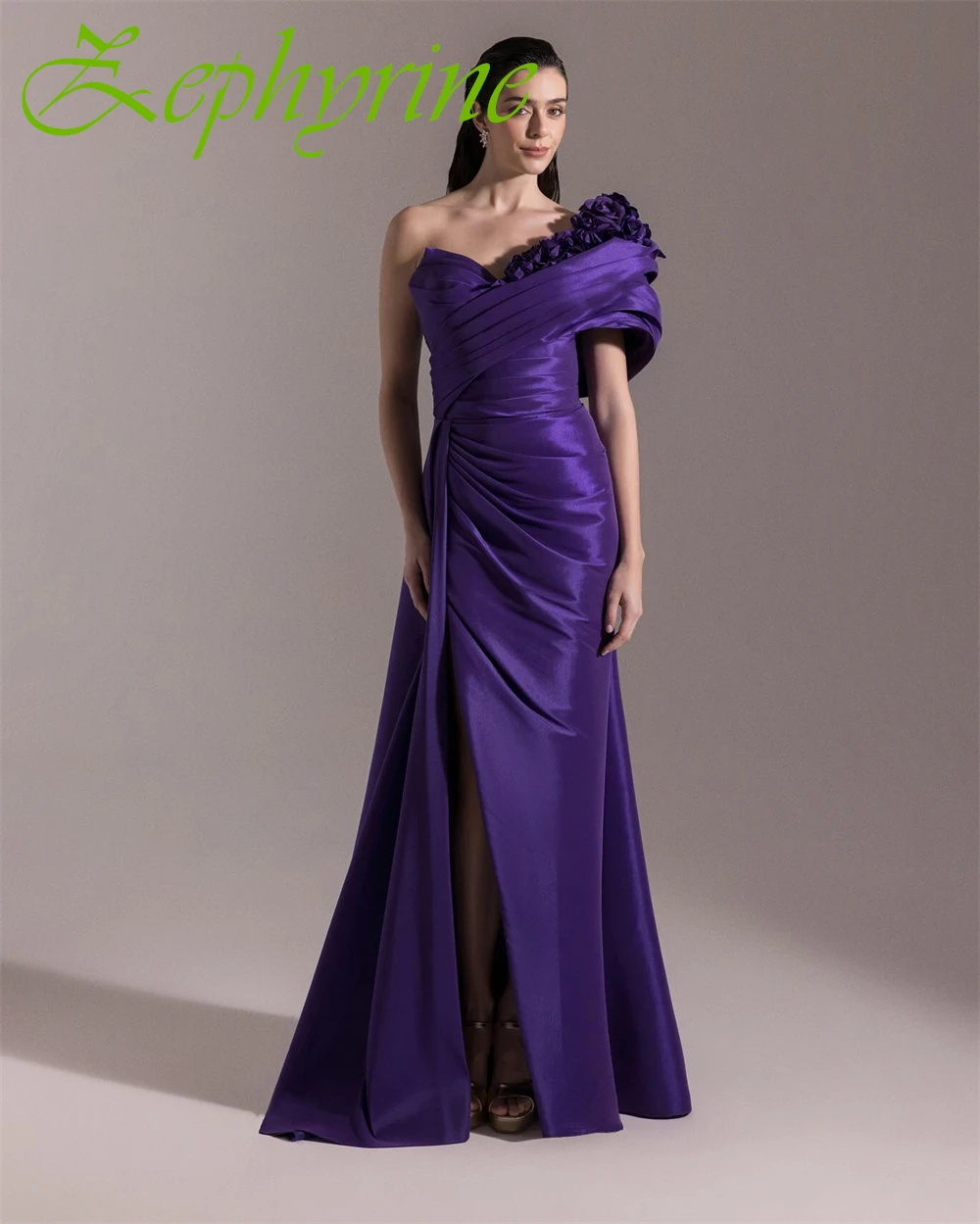 Op maat gemaakte elegante satijnen strapless avondjurk Prachtige a-lijn galajurken Hoge kwaliteit speciale bloemen gelegenheidsjurken