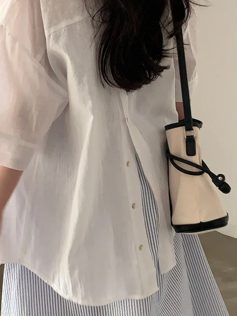 Atasan Wanita Musim Panas Model Longgar, Tipis, dan Serbaguna dengan Desain Kasual, Kancing Depan, dan Pelindung Sinar Matahari