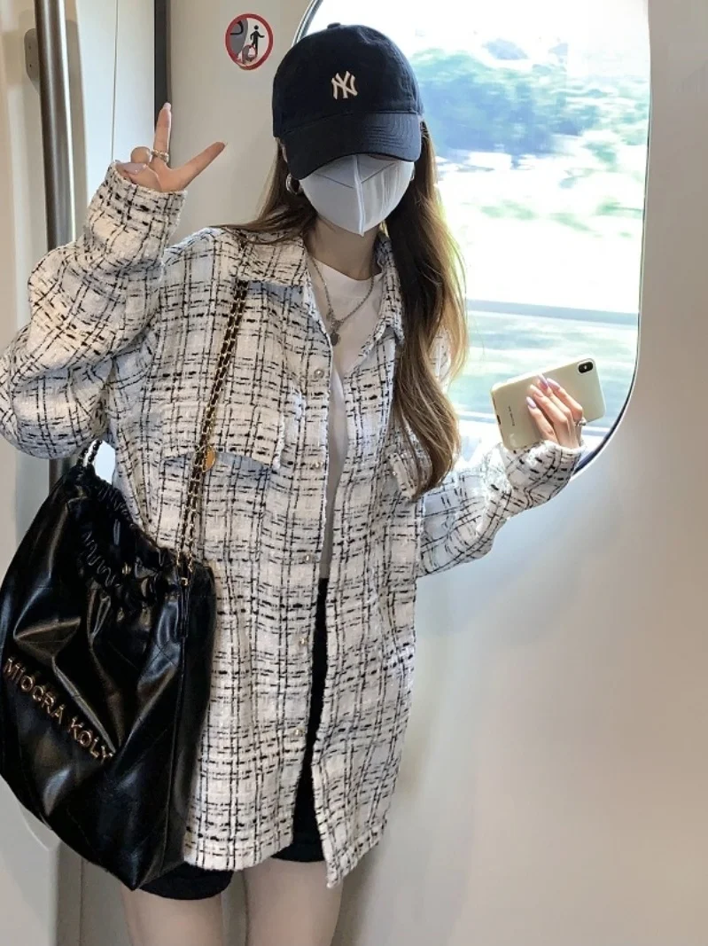 

White Vintage Loose Design Women's Shirt Autumn New Style Thin Plaid Fashion Trend Commute Style Button up Long Sleeve Coat