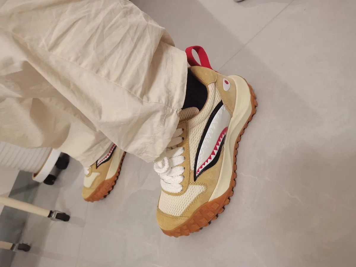 

Casual Shoes,2025 Mens Womens Sneakers Outdoor Shoes Breathable Casual Shoes Fashion Comfortable Lace-up Running Shoes