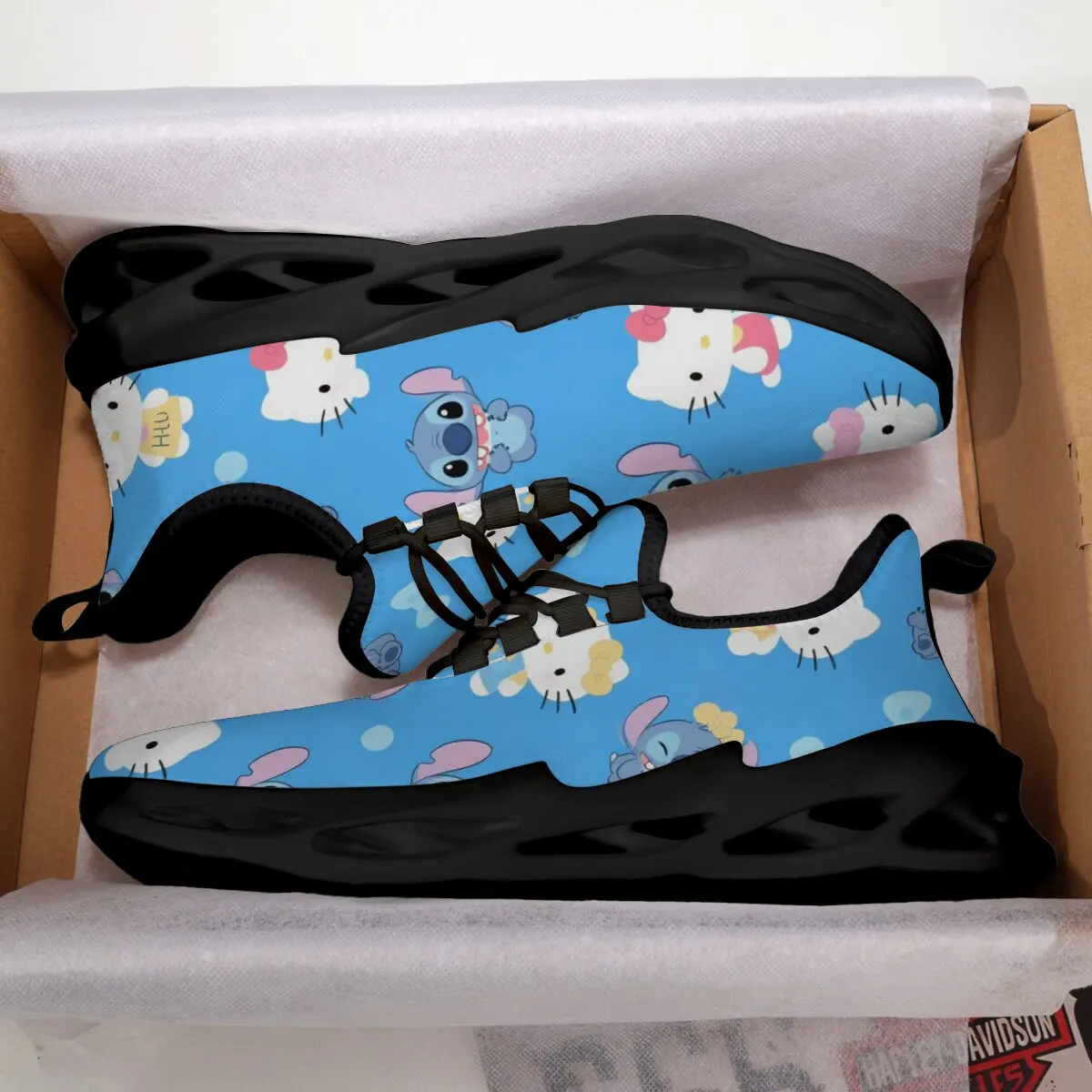 Scarpe da donna Disney Scarpe da ginnastica blu cartone animato con punto Hello Kitty Moda sportiva da passeggio Scarpe basse da tennis casual per uomo