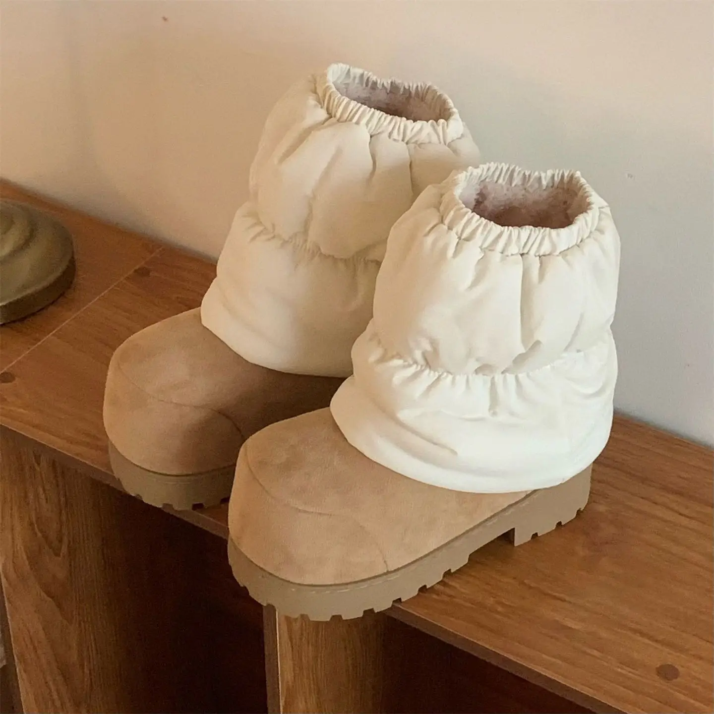 

Thick-soled Warm Anti-Slip Winter Snow Boots for Women Versatile Outdoor Leg Warmers Soft Cotton Boots