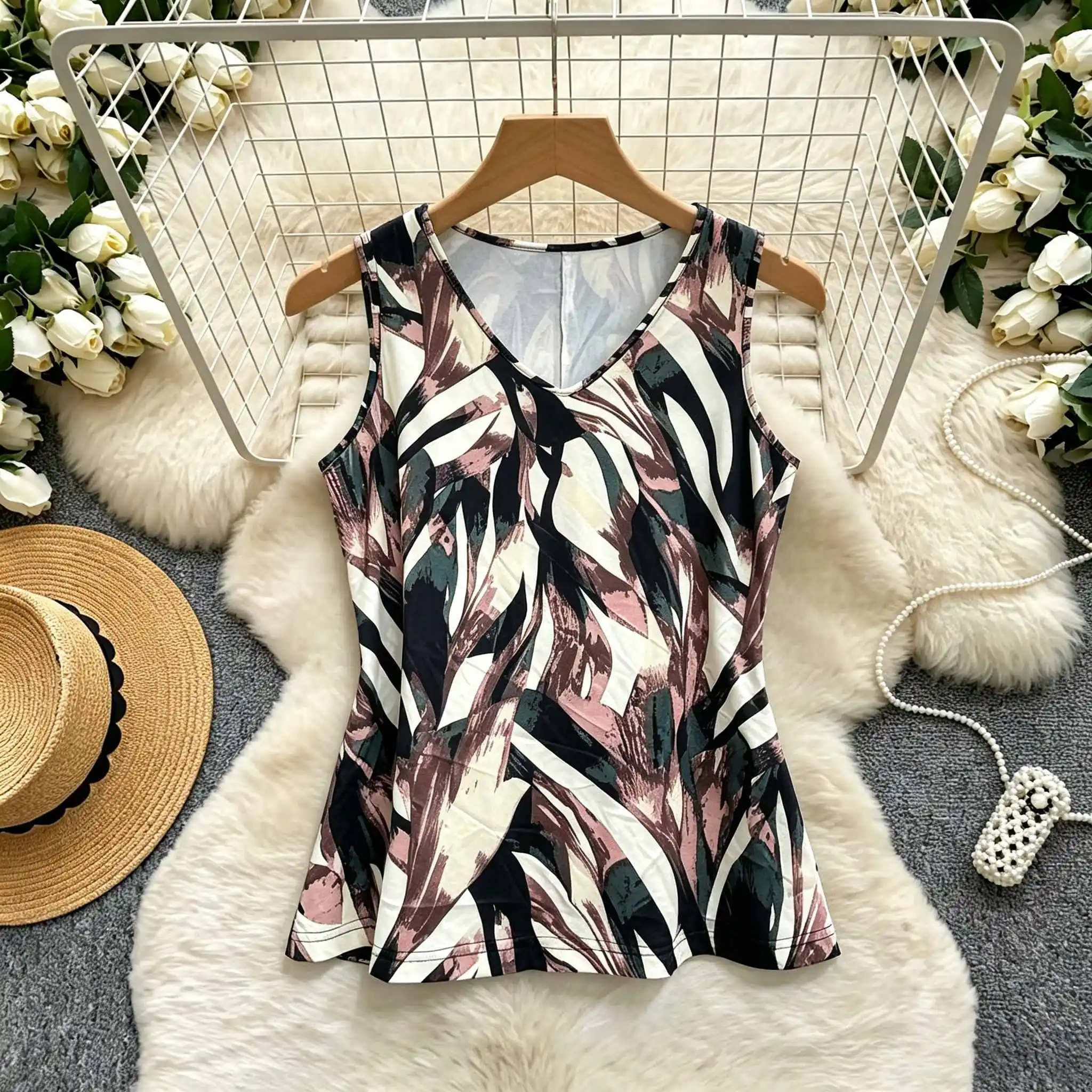 Plus Size Woman Spring Autumn Flower Print Vest Fashion Floral Streetwear Tank Tops Sleeveless V-Neck Female Lady Vest Clothing