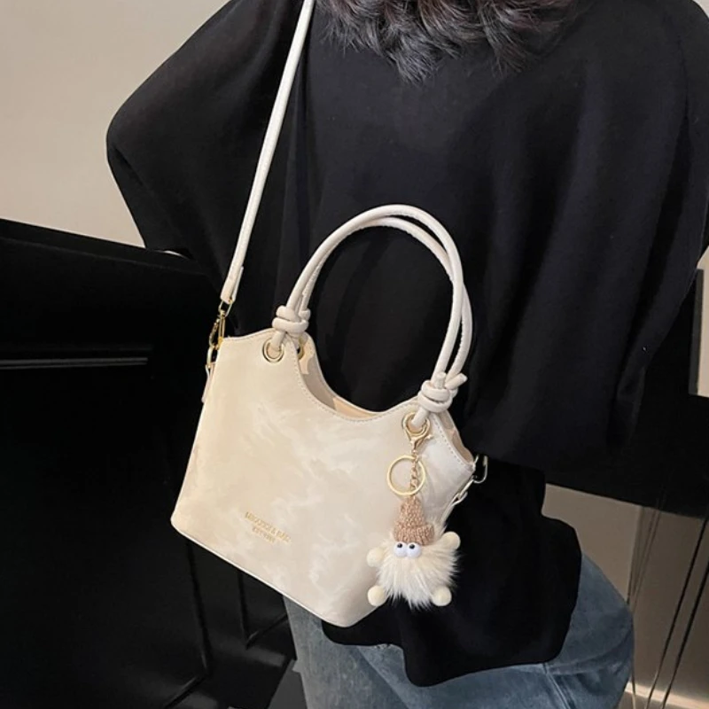 

Fashion Zipper Solid Color PU Square Women's Shoulder Bag 2026 Hot Sale Popular Commuting Small Square Sweet Style Crossbody Bag