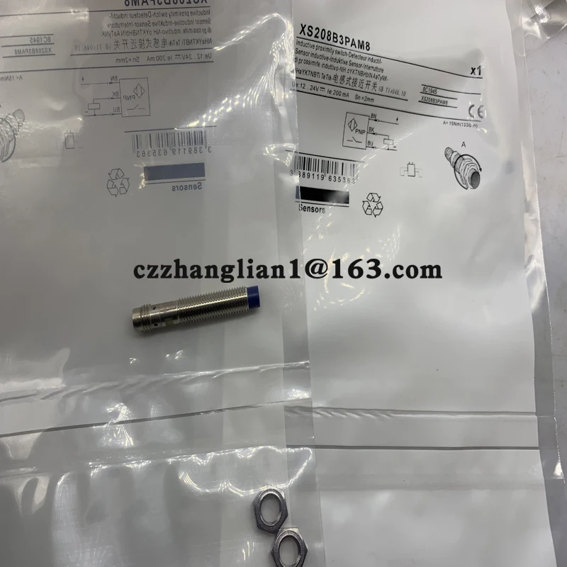 

Совершенно новый бесконтактный переключатель XS208BLNAM8 Гарантия один год