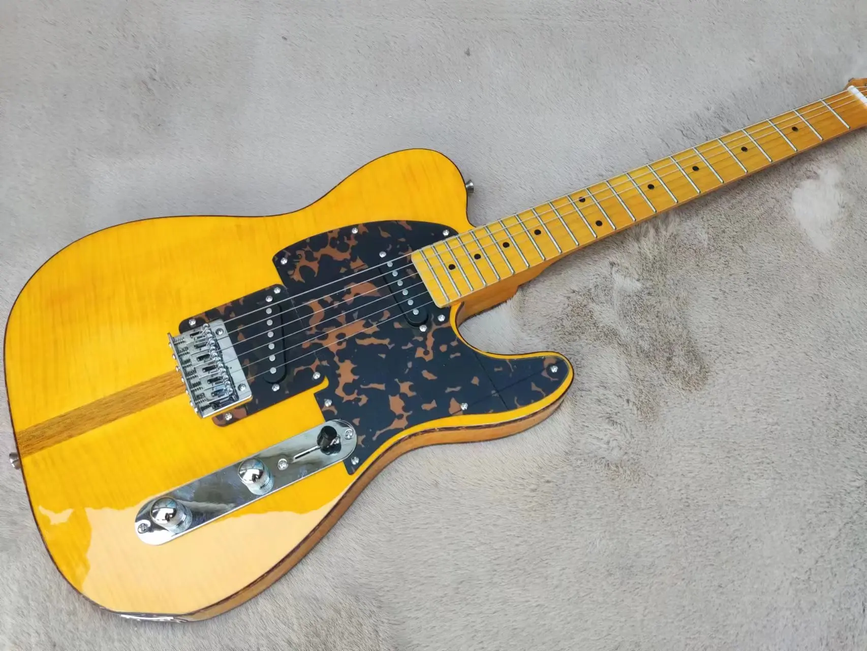 Hohner Madcat Electric Guitar with Leopard Pickguard