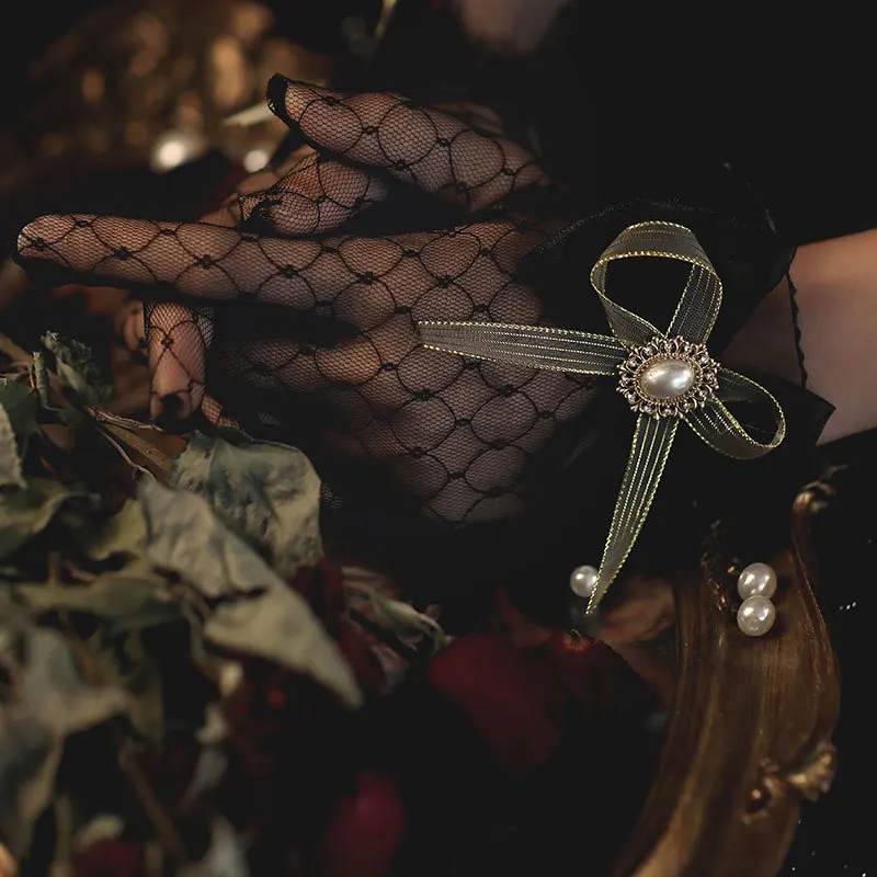 أنيقة الساخن قفازات سوداء الدانتيل مثير قصيرة تول إصبع القيادة قفازات اكسسوارات الزفاف رخيصة العروس قفازات قفازات النساء 2025