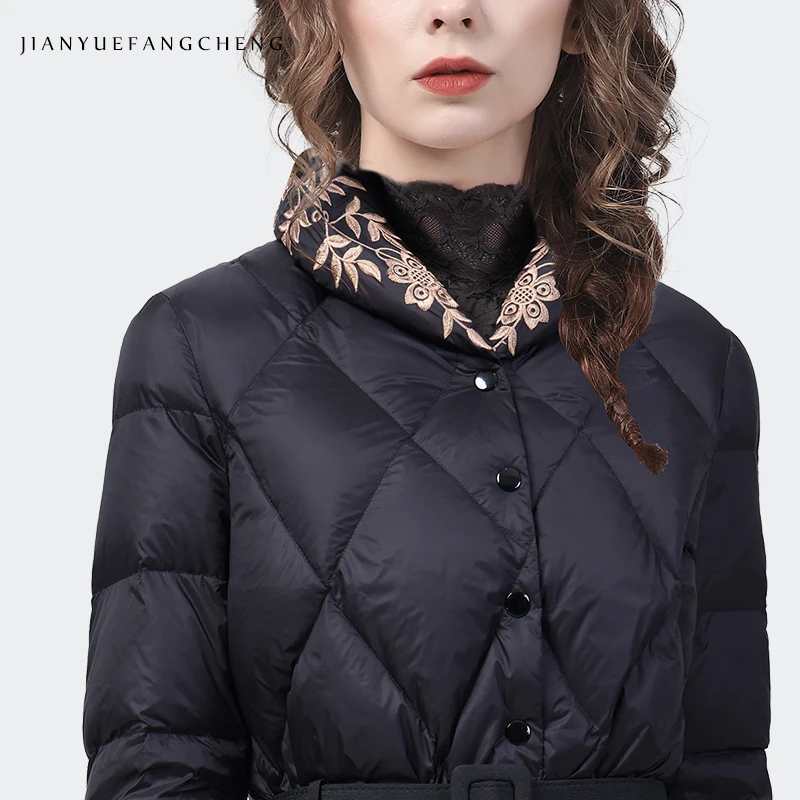 Chaqueta larga hasta la rodilla para mujer, Parkas cálidas y gruesas bordadas con cuello de camisa, abrigos de invierno de plumón de pato blanco