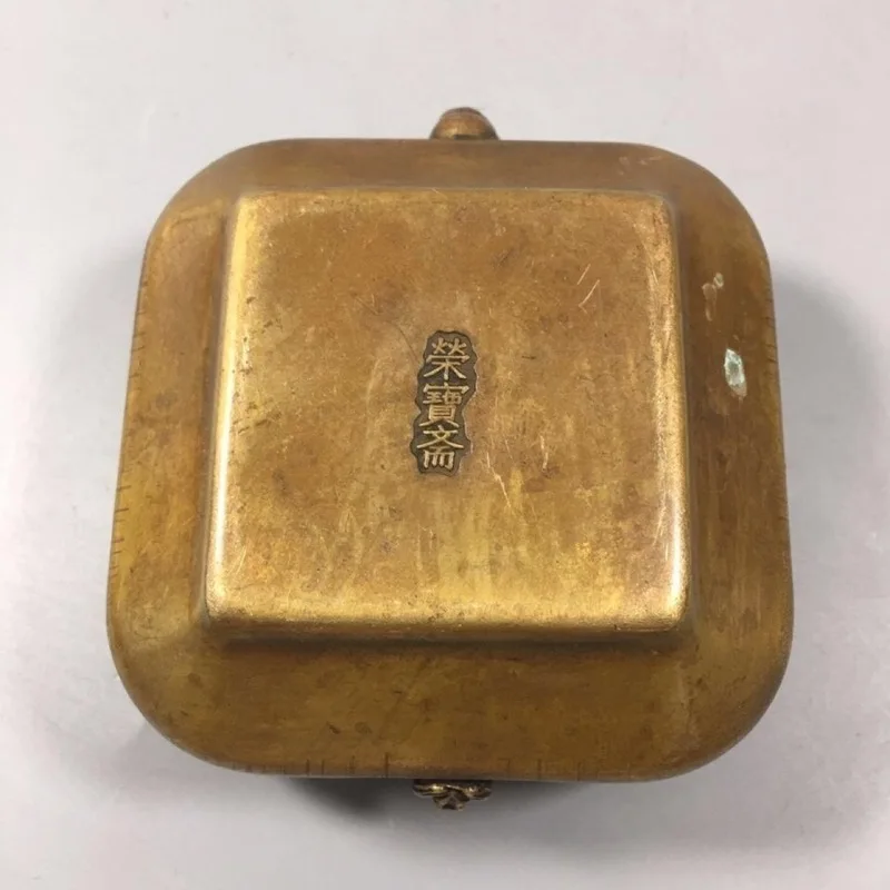 Handcrafted brass items, bronze stationery utensils, water drop pot, musical instruments, chess, calligrap
