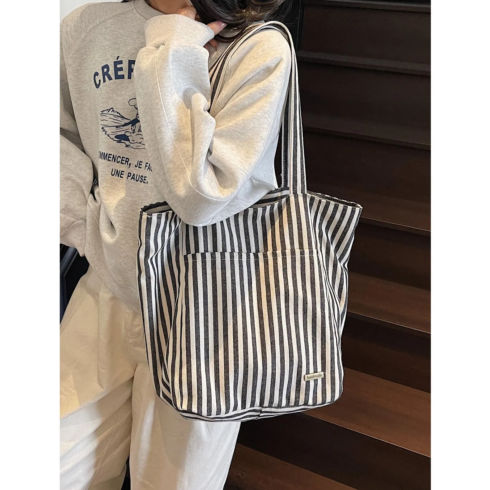 

European and American retro leopard print crossbody bag for women, large capacity, lazy style, fashionable shoulder bag