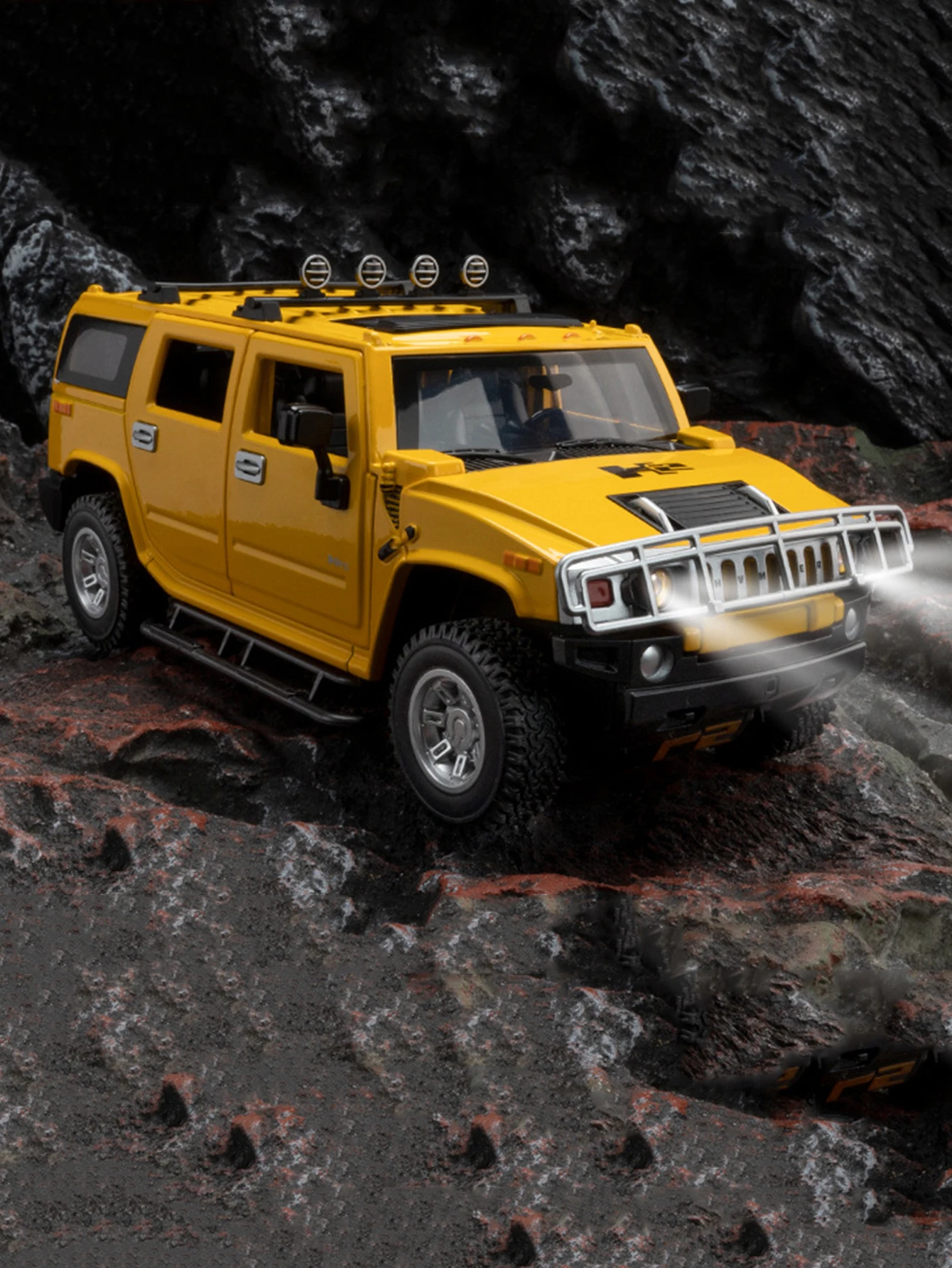 

1:24 имитация внедорожной модели автомобиля H2 из цинкового сплава, статическое украшение, металлический коллекционный подарочный автомобиль