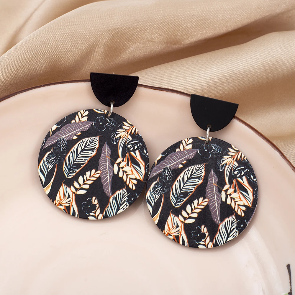 New Fashion Circular Black Print Leaf Acrylic Earrings For Women Vintage Style Trend 2024 Girls Elegant Casual Vacation Jewelry