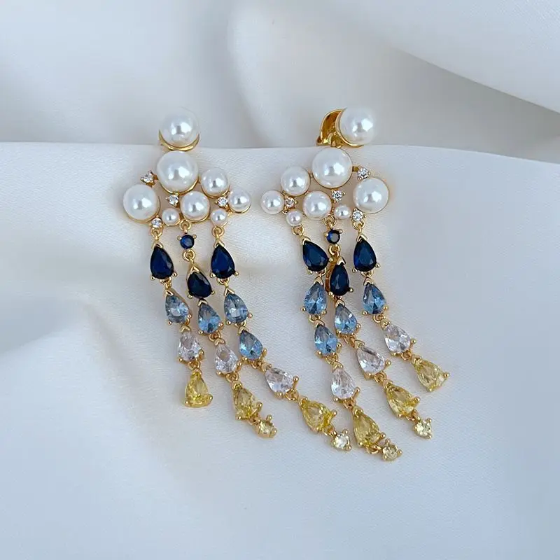 

Europe and the United States Fashion Temperament Sweet Glass Pearl Zircon Inlaid Clouds Raindrop Shape Smart Long Fringe Earring