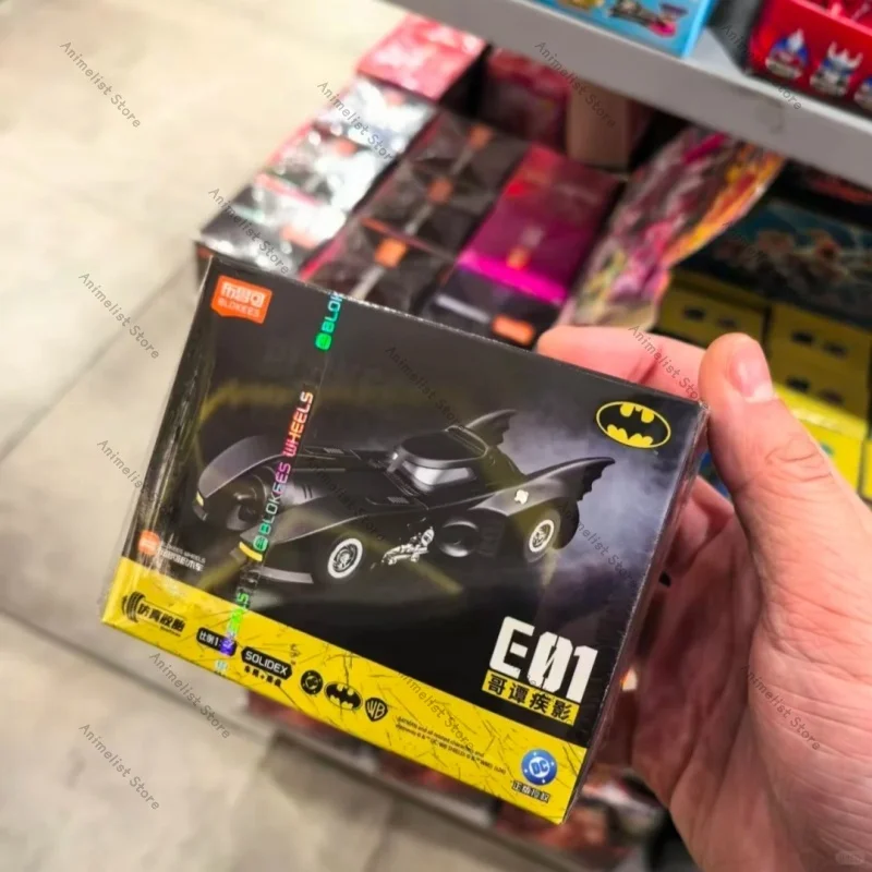 

Genuine Blokees Batmobile Blind Box BatmanCar E01 Mystery Box Assembly Model Kit 1989 Batmobile Wheels Car Toys Model Gifts