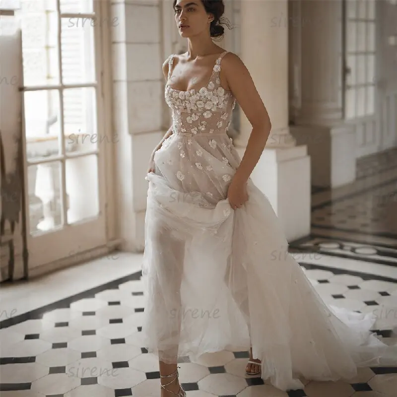 

Bohemian Customized Backless Wedding Dresses Square Collar Spaghetti Strap 3D Flowers Tulle A-Line Bridal Gown Vestido De Noiva