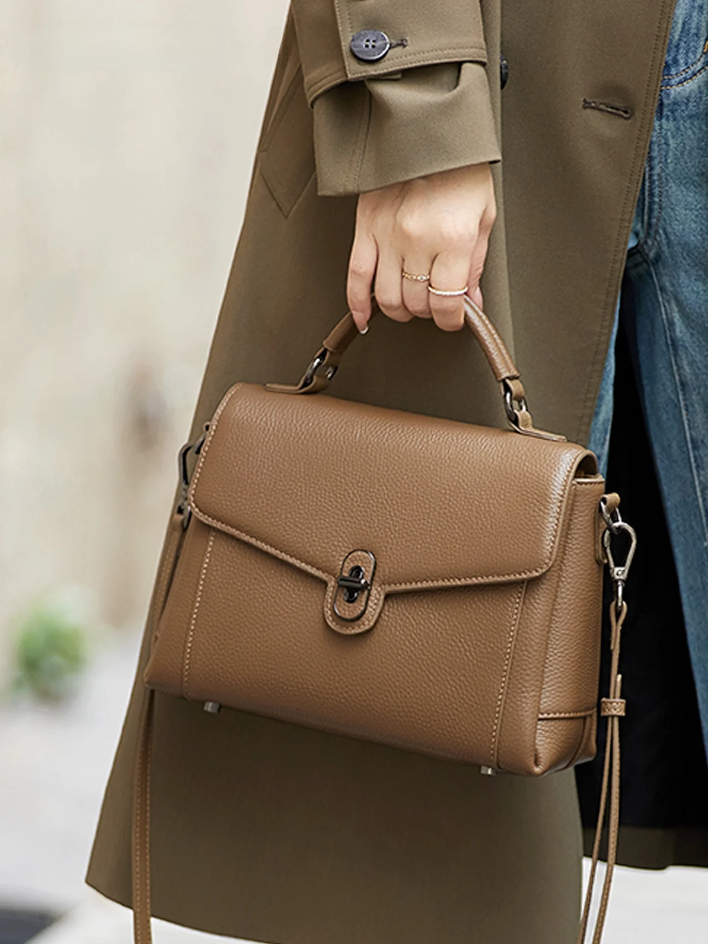 

Faionable Leather oulder Crossbody Bag for Women Commute Handbag Single Strap Detachable Lo Bule Closure Square ape