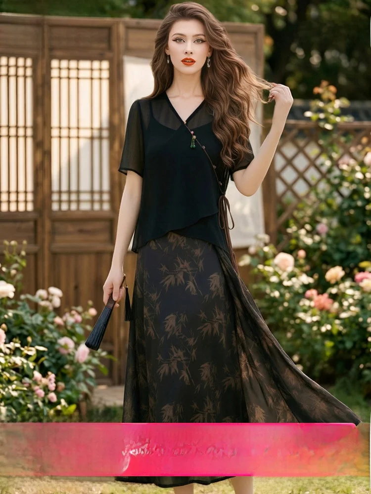 

Fashionable Black Embroidered Set Women's Summer Design Slimming Strap Dress with T-Shirt Two-Piece Ensemble V-Neck Polyester...