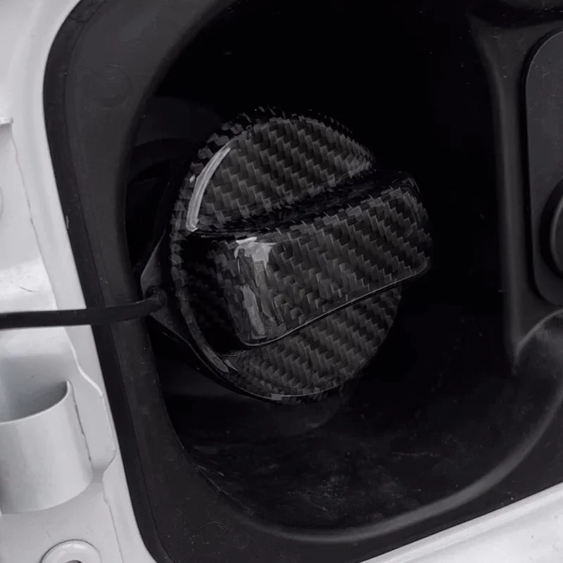 Car Carbon Fiber Fuel Tank Cover f For Audi Sport A1 A3 A4 A5 A6 A7 A8 Q2 Q3 Q5 Q7 Q8 TT S3 S4 RS5 RS6 RS7 S7 S Auto Accessories